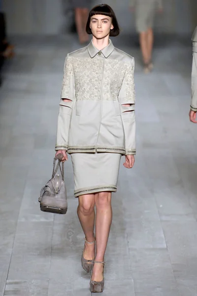 Look 5